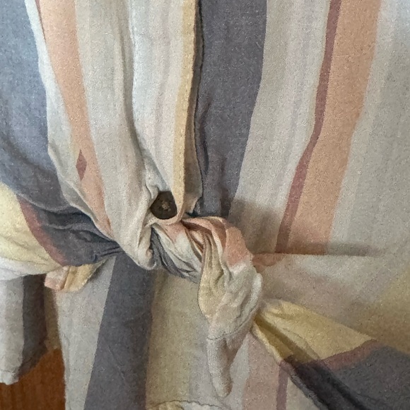 A.n.a. Striped Button-Up Shirt with Knot Detail - Picture 3 of 6